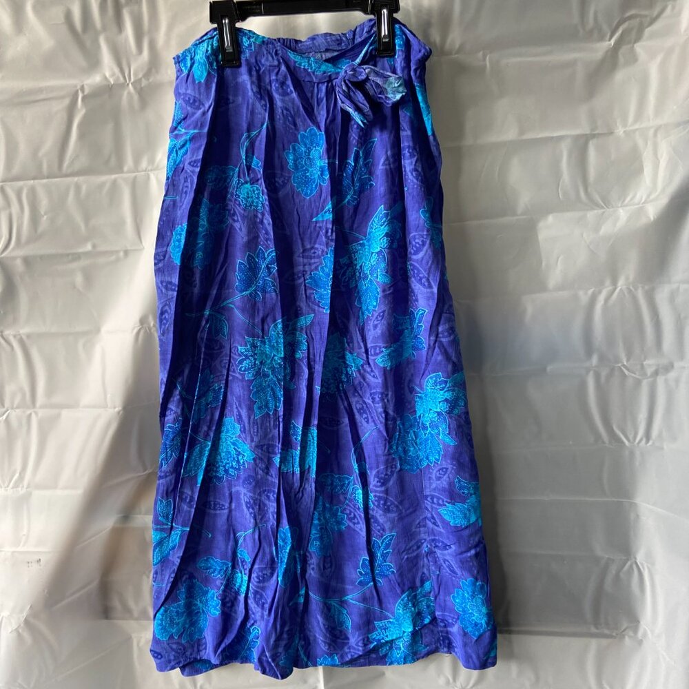 TOTO n KO Vintage Made In USA 100% Rayon Vibrant Purple/Blue Floral S14 Skirt